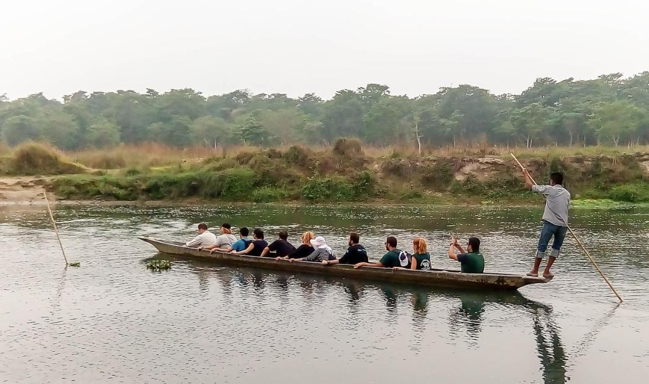 Eden Jungle Resort Sauraha Eksteriør billede
