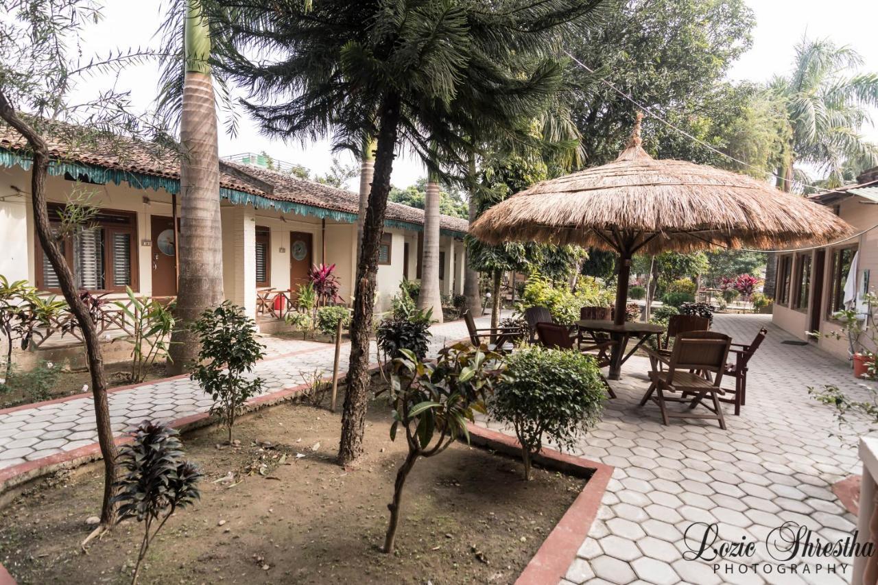 Eden Jungle Resort Sauraha Eksteriør billede